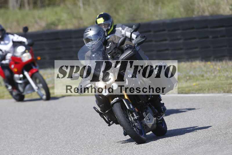 /01 02.04.2026 MAZ ADR/Gruppe gelb Gruppe gruen/82